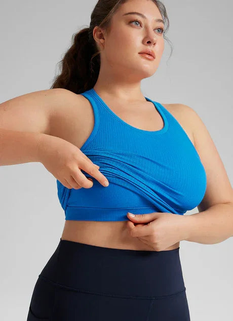 גופיית פנטנט ספורטיבית ומושלמת בגימור טופ לתמיכה נבונה לחזה וללוק אופנתי