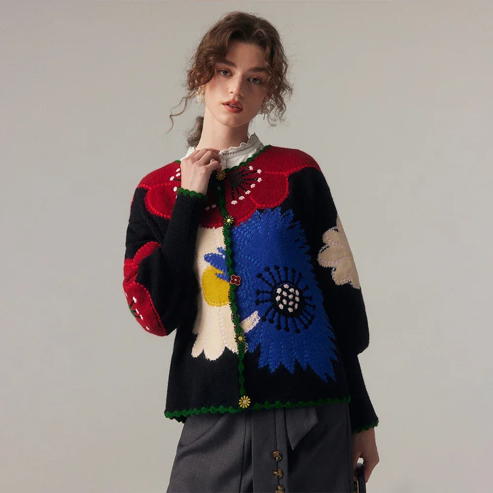 עליונית כותנה של מעצב איטלקי בגימור פרחוני מעלף ללוק נשי יוקרתי