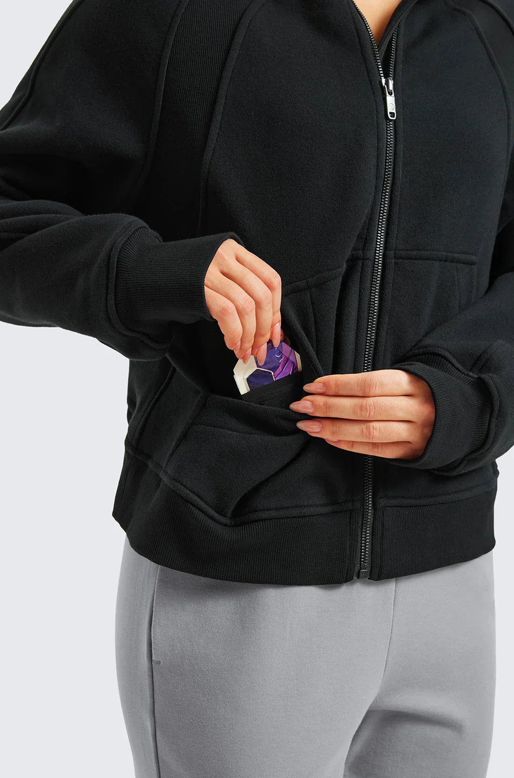 עליונית פוטר ספורטיבית בגימור ריץ רץ פרקטי להופעה אופנתית ונוכחת