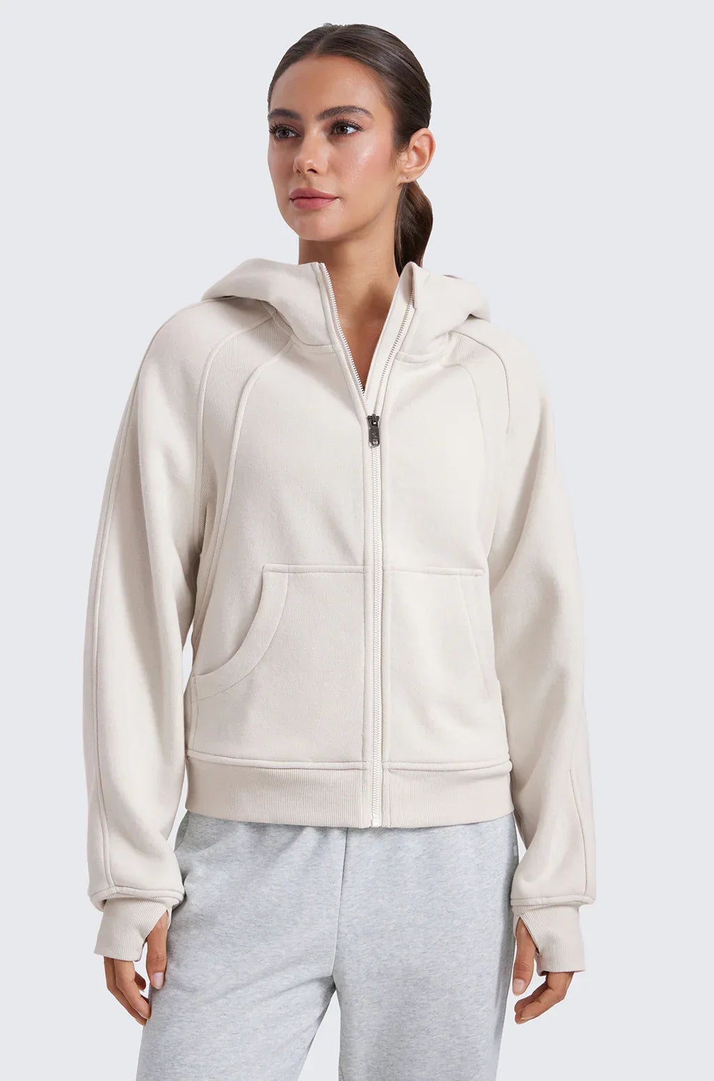 עליונית פוטר ספורטיבית בגימור ריץ רץ פרקטי להופעה אופנתית ונוכחת