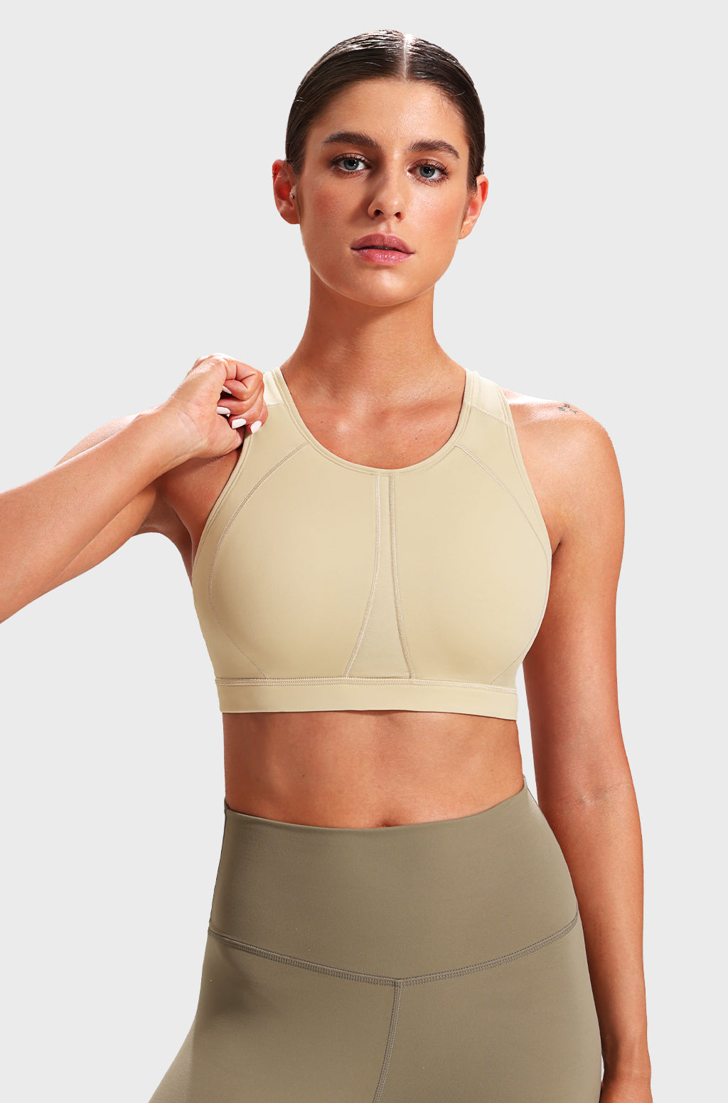 חזיית ספורט אורטופדית מבד סטרצ'י קליל ומנדף זיעה