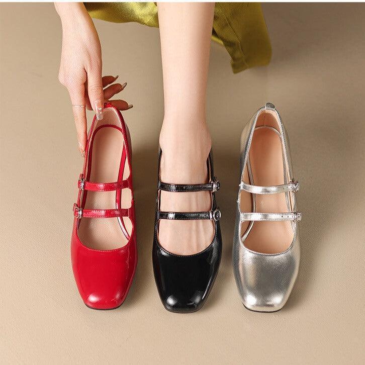 סנדל לקה איטלקי בגימור רצועות בסגנון רטרו ללוק של אישה עם ביטחון - לה איסלה