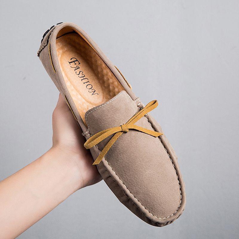 מוקסין זמש מאיטליה בגימור טרנדי של פרזים מזהב להופעה אלגנטית יוקרתית חזקה