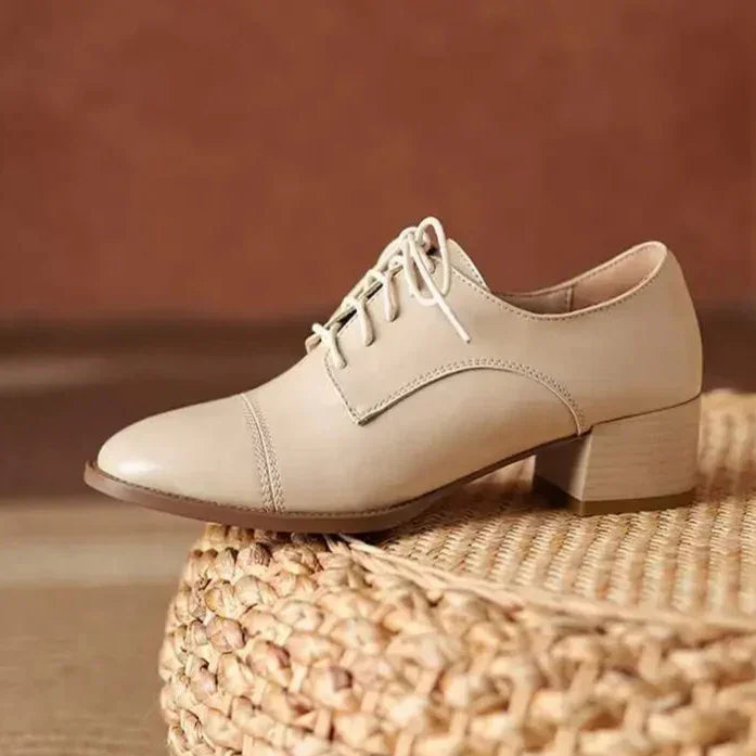 מוקסין שיקי בגיזרה גבוה בגימור אלגנטי יפייפה להופעה נשית מרהיבה