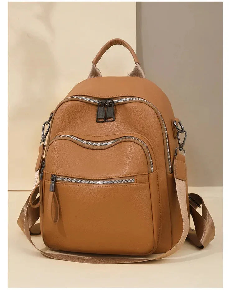 תיק גב מהפנט בגימור נשי אופנתי בחלוקה נכונה של תאים ולהופעה מקסימה במיוחד