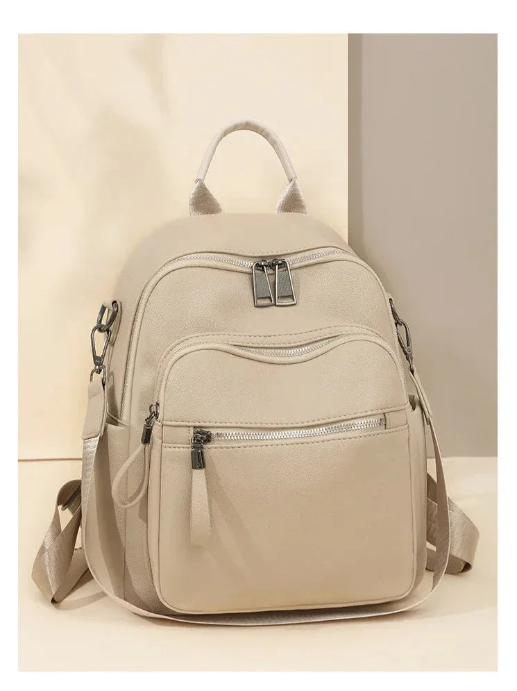 תיק גב מהפנט בגימור נשי אופנתי בחלוקה נכונה של תאים ולהופעה מקסימה במיוחד