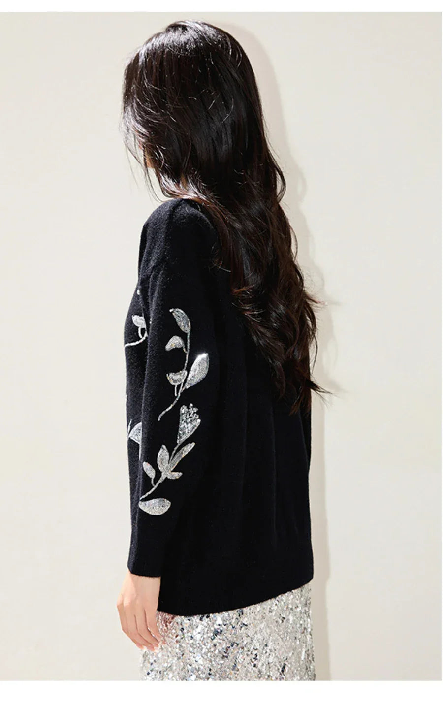 סריג מעצב מבד רך ונוח למגע בהדפס זיקוקים מיוחד להופעה אלגנטית מקסימה