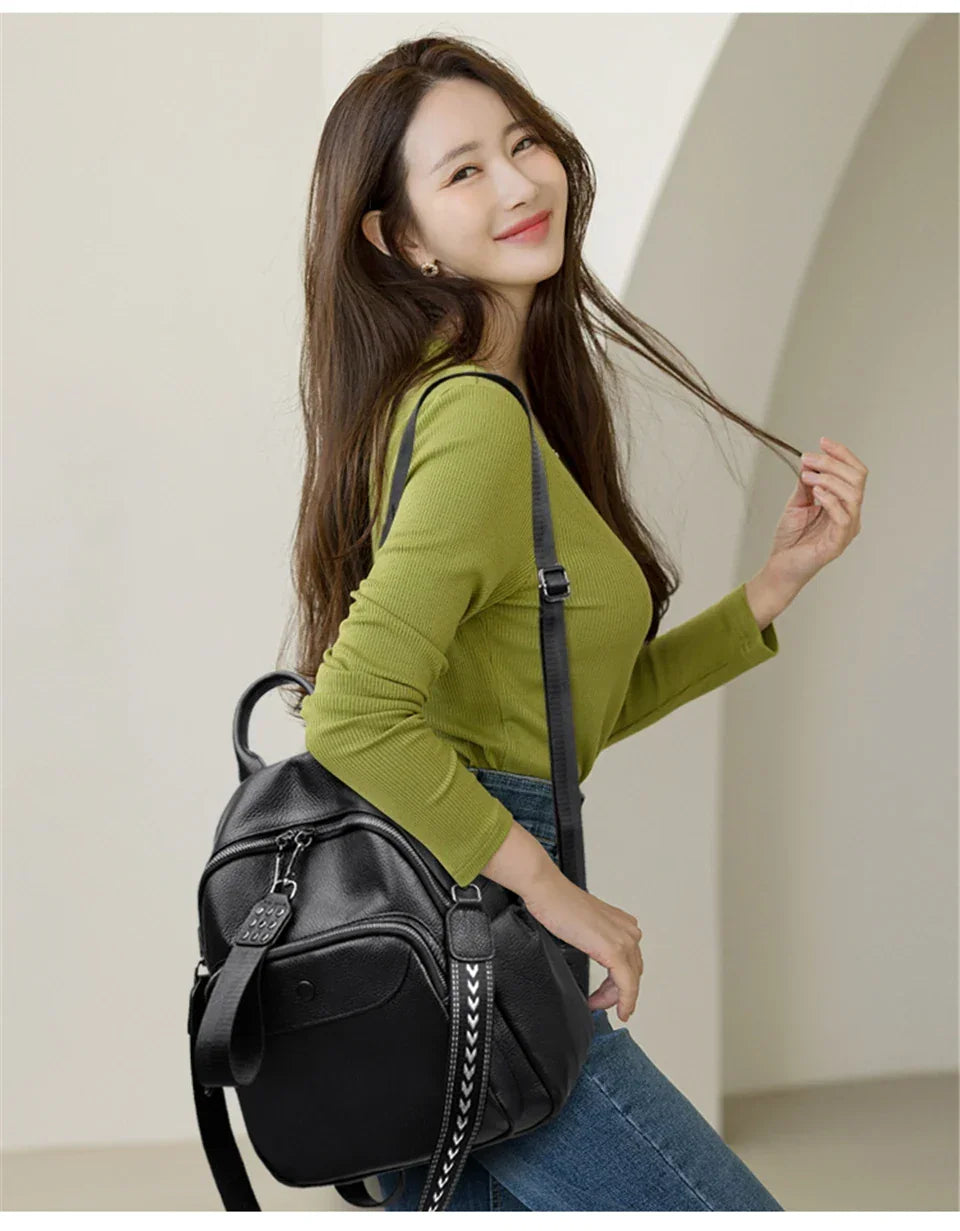 תיק עור איטלקי אישי בגימור אופנתי טרנדי ללוק של אישה עצמאית שלא מפחדת