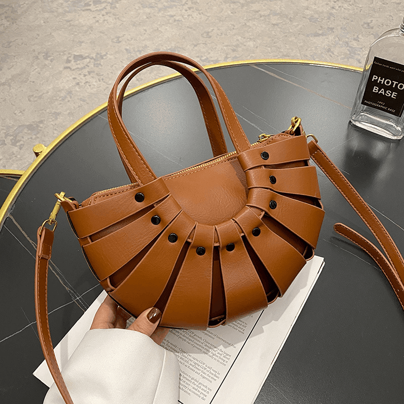 תיק ערב קטן לנשיאה של חפצים אישיים בגיזרה נשית ספרדית להופעה אופנתית משובחת - לה איסלה