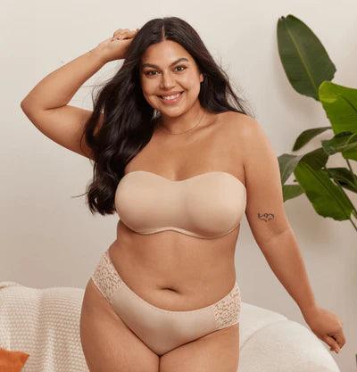 חזיית סטרפלס מושלמת עם עצם  לחזה שופע בצבע אופנתי מהמם להופעה נשית משודרגת