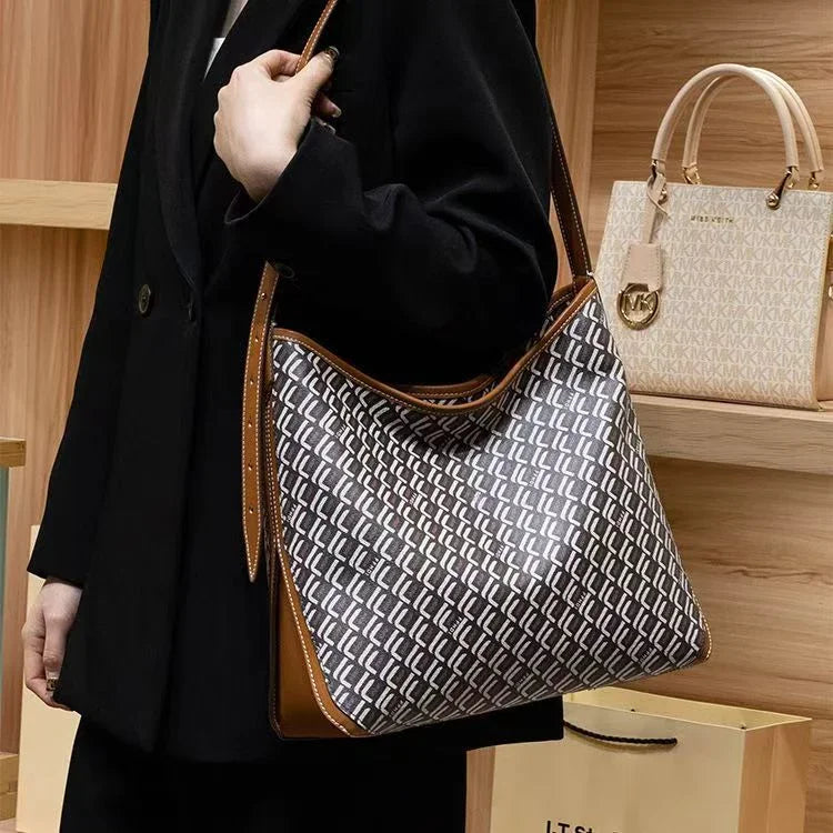 תיק עור יוקרתי בגיזרה נשית אלגנטית ואופנתיתמחולק לתאים נפרדים להופעה מקסימה