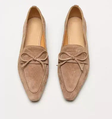 מוקסין עור מספרד בגימור משולב עם זמש יוקרתי להופעה מעודנת וללוק נשי מהפנט