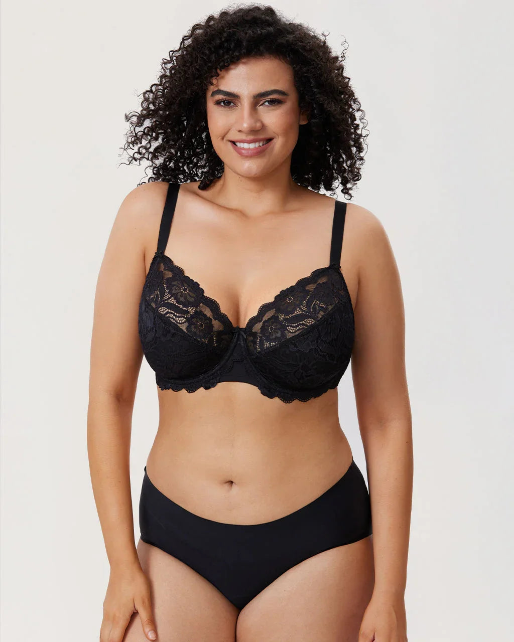 חזיית נוחות עם עצם ותחרה מפוארת