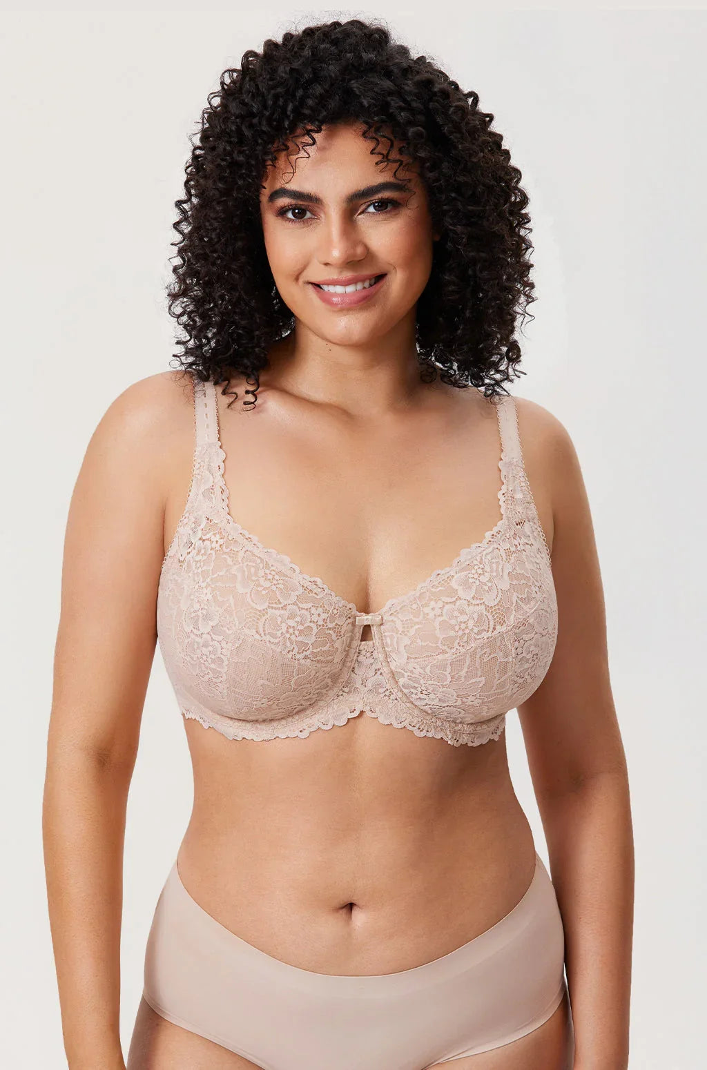 חזיית תחרה רומנטית ותומכת לאחיזה מלאה ועוטפת