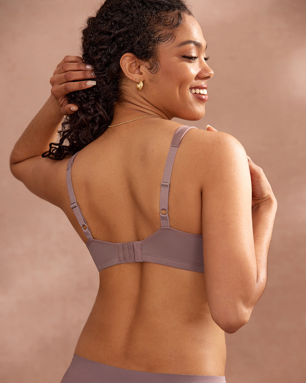 חזיית מינימייזר שתגרום לכל בגד לשבת בצורה מושלמת