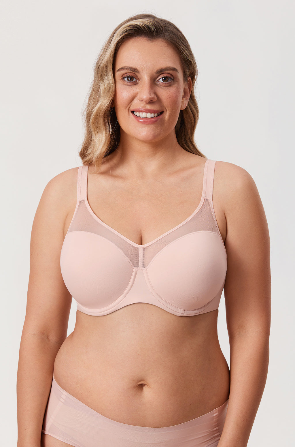 חזיית מינימייזר בריפוד קל בגיזרה נשית לאחיזה נושמת ולתחושה הכי טבעית שיש