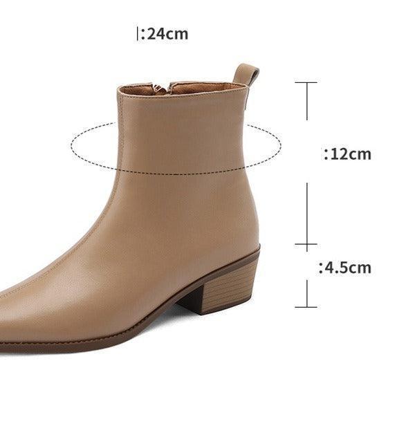 מגפון עור יוקרתי מאיטליה בגימור פרקטי ושימושי להופעה נשית מ-נ-צ-ח-ת