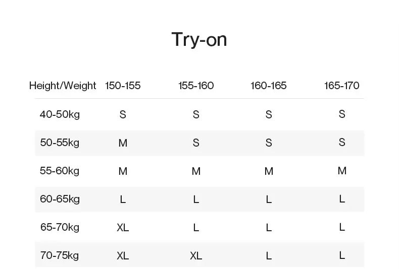 חולצת מעצב בגימור אוברסייז משגע ללוק טרנדי מהפנט ולהופעה מנצחת