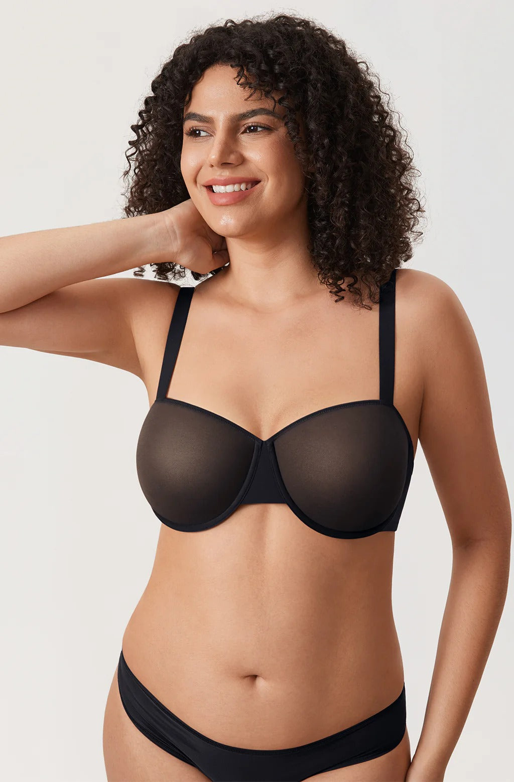 חזיית עצם עדינה ממילאנו בגימור אופנתי מהפנט להופעה נשית מפתיעה