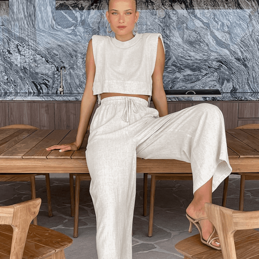 סט נשי של טופ אוברסייז ומכנס פשתן של מעצב צרפתי ללוק נשי כובש ולהופעה מרתקת - לה איסלה