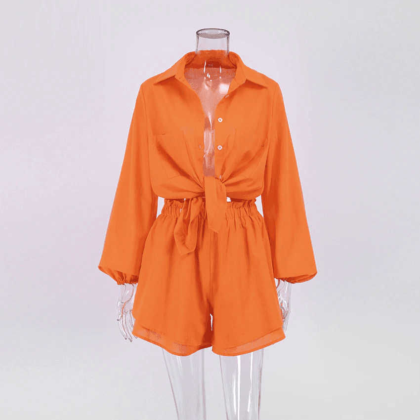 סט פשתן משגע של חולצת קשירה עדינה ומכנס קצר לקיץ ללוק נשי טרנדי - לה איסלה