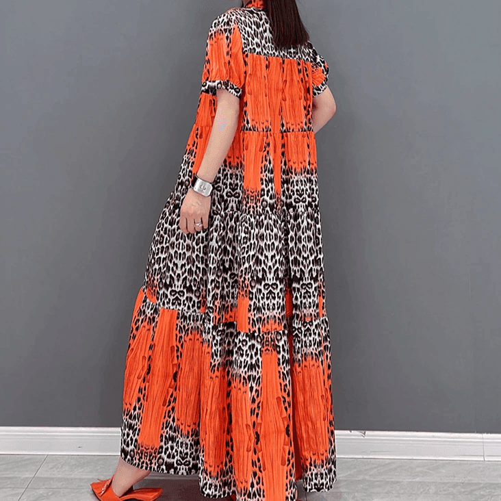 שמלת מעצב מושלמת בגימור מנומר אוברסייז להופעה נשית סוחפת וללוק אופנתי - לה איסלה