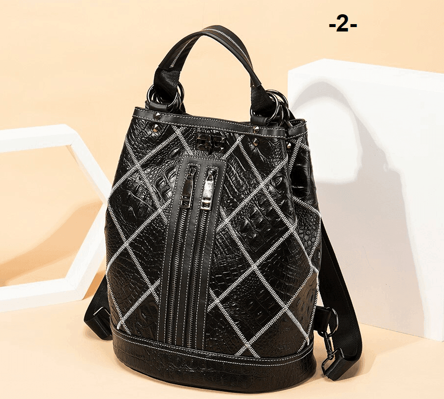 תיק עור יוקרתי ממילאנו בגימור טלאים מרהיב להופעה נשית מדוייקת וללוק מושקע - לה איסלה