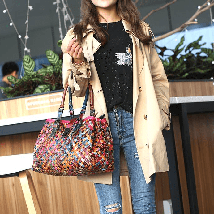 תיק יוקרתי של מעצב איטלקי בגימור פסיפס מושלם להופעה טרנדית אופנתית מ-ש-ג-ע-ת - לה איסלה