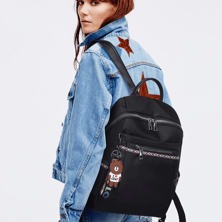 תיק של מעצב ספרדי בגימור נשי מתחכם ללוק של אישה נבונה ולהופעה מנצחת - לה איסלה