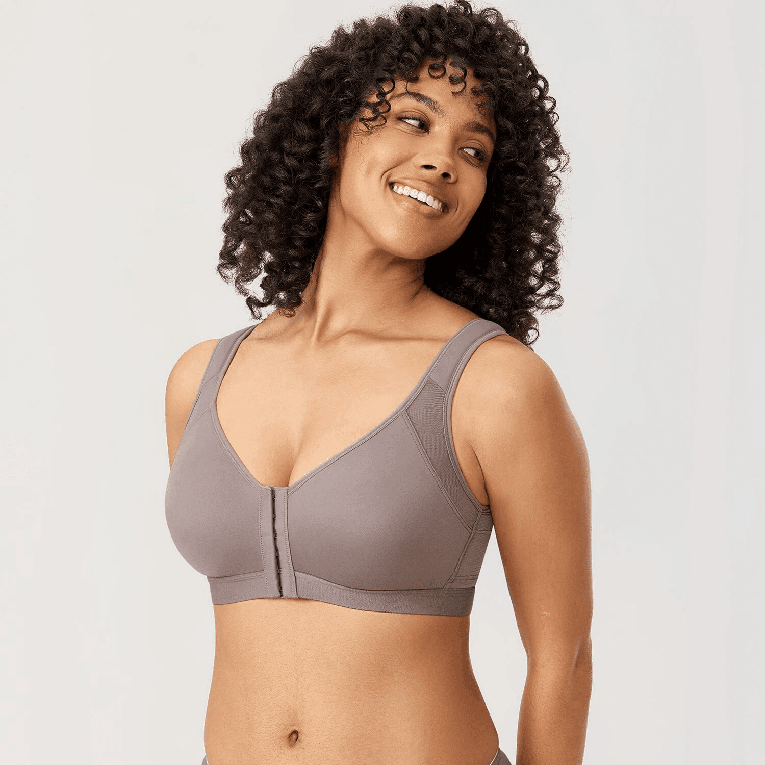 חזיית מינימייזר אורטופדית ללא עצם בסגירה קידמית פרקטית ללוק שנותן לך נינוחות - לה איסלה