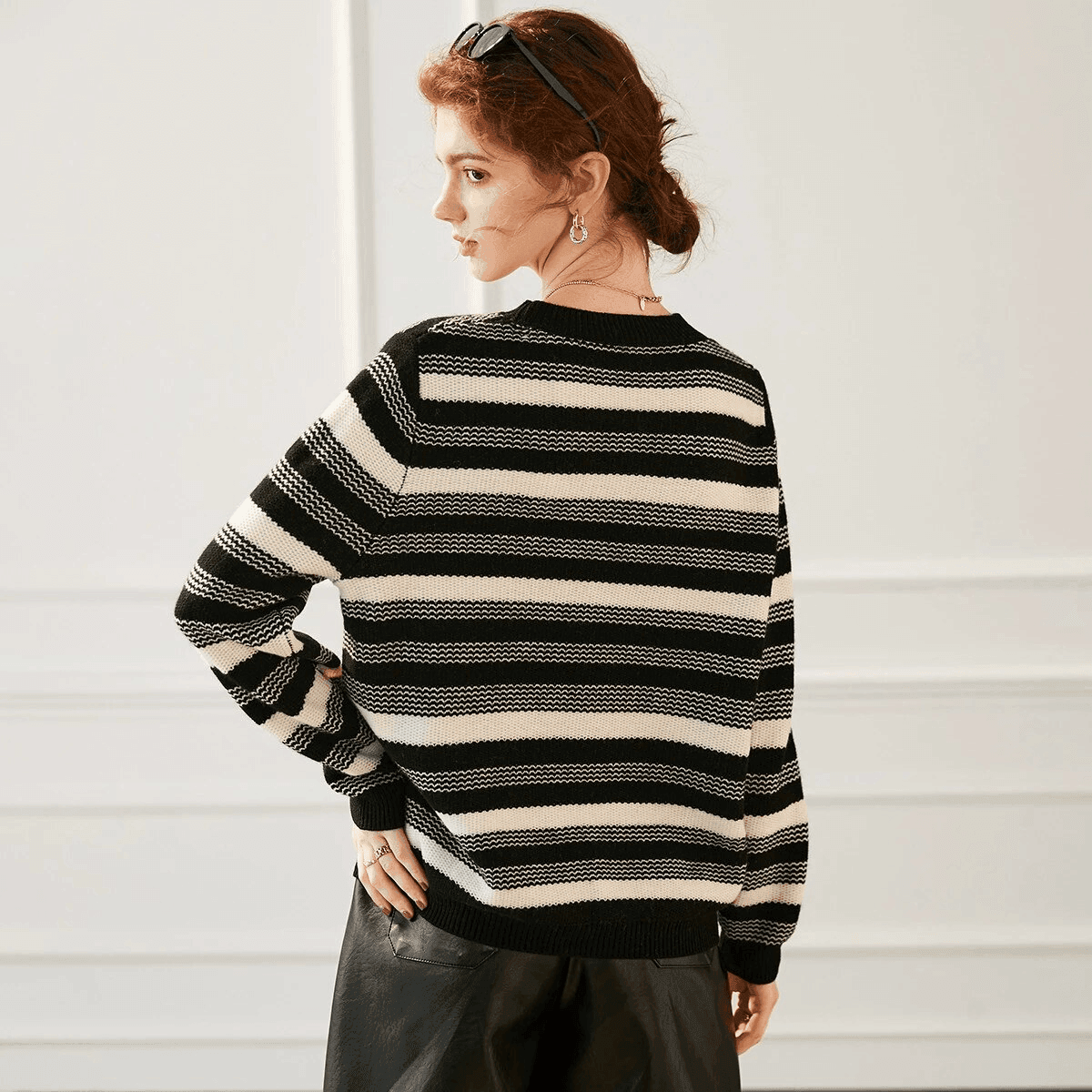 סריג פסים אוברסייז ממילאנו בגיזרה נשית אלגנטית ומקסימה להופעה נשית מתחכמת - לה איסלה