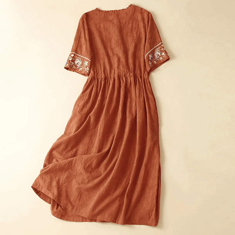 שמלת פשתן מושלמת עם כיסים בגימור אתני מהפנט להופעה נשית מקסימה - לה איסלה