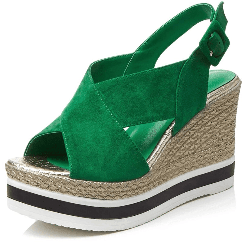 מגפי פלטפורמה של מעצב איטלקי בגיזרה נשית גבוה וחתיכית ולהופעה מעצימה כאישה - לה איסלה