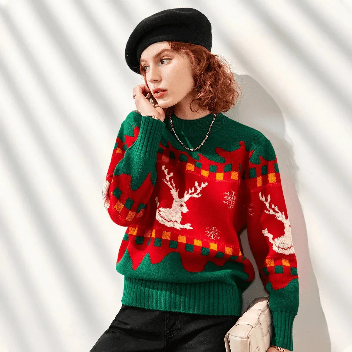 סריג קריסמס מ-ה-מ-ם בגימור נשי מושלם ללוק שמתאים לשנה החדשה - לה איסלה