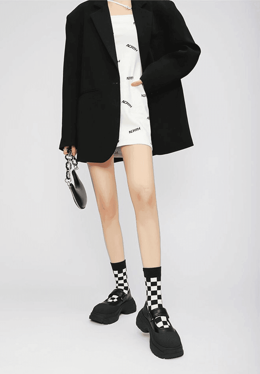 סנדל פלטפורמה סגור בגפתיחה עליונה ללוק צעיר ושובב להופעה נשית אינטלגנטית - לה איסלה