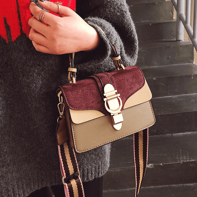 תיק קטן של מעצב ספרדי בגימור זמש איכותי להופעה נשית מקסימה - לה איסלה