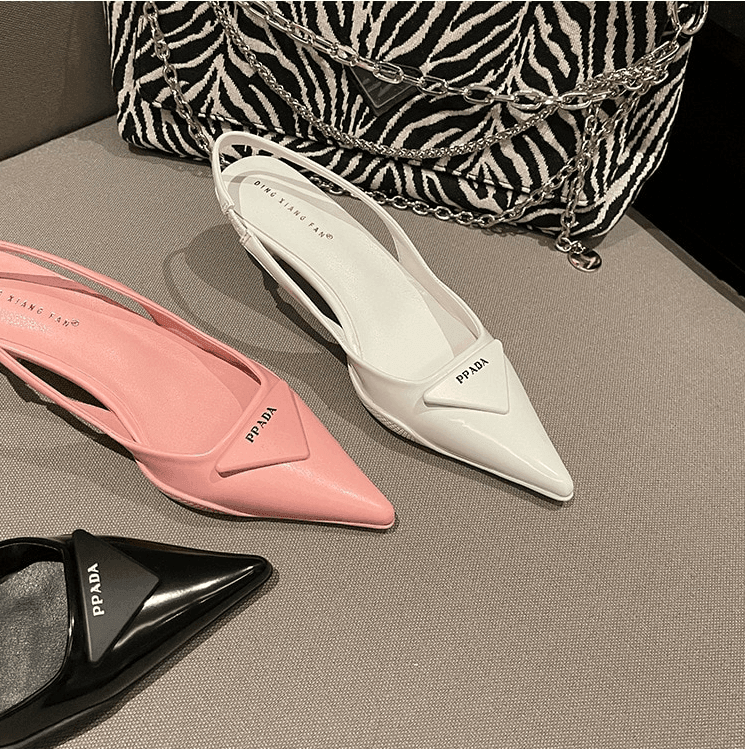 נעלי עקב שפיץ בסטייל 'פראדה' בגיזרה נשית נוחה וללוק שמשדר עוצמה וביטחון - לה איסלה