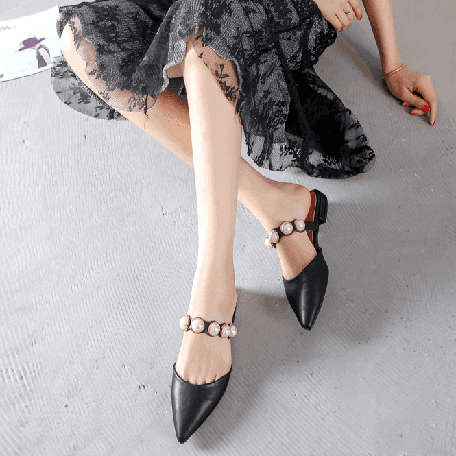 כפכף נשים שפיצי בגימור חרוזי פנינה אופנתיים להופעה נשית עדינה וללוק טרנדי נוכח - לה איסלה