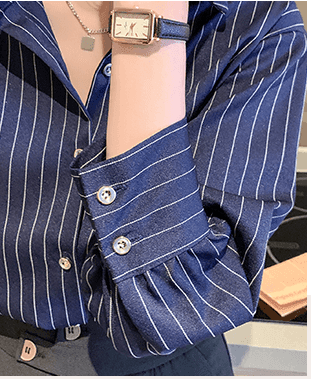 מכופתרת פסים מרהיבה ללוק משרדי מתחכם לאישה שרוצה לתת שואו מדוייק - לה איסלה