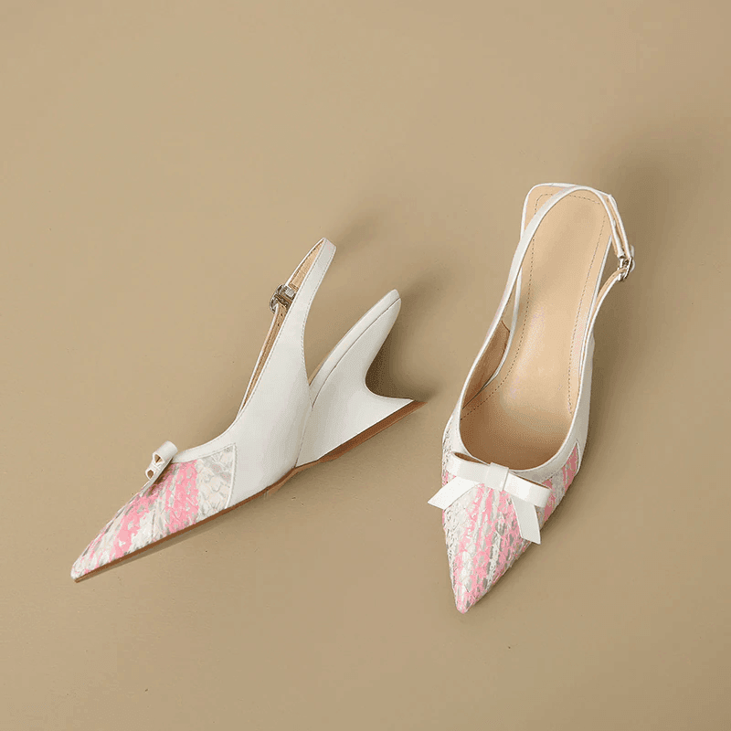 סנדל שפיץ איטלקי בגימור פפיון מרהיב ועקב ייחודי להופעה נשית מכבדת - לה איסלה