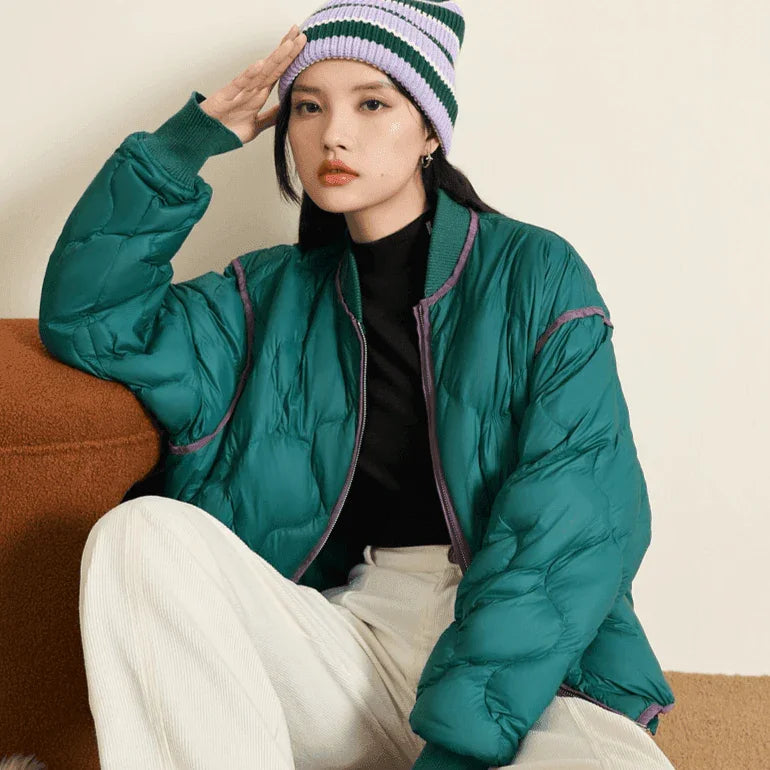 מעיל פוך מהפנט בגימור ספורט אלגנט להופעה של אישה שיוצאת בהצהרה - לה איסלה