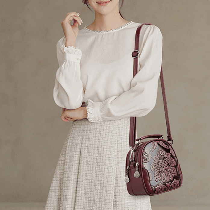 תיק אישי בחלוקה מושלמת של תאים בעיטורי פרחים בסגנון אותנטי עדין ללוק מושלם - לה איסלה