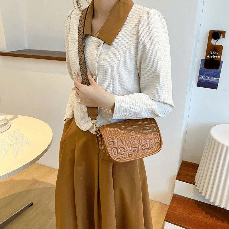 תיק ערב לחפצים אישיים של מעצב מניו יורק ללוק נשי מושלם ולהופעה שלא ישכחו לך - לה איסלה