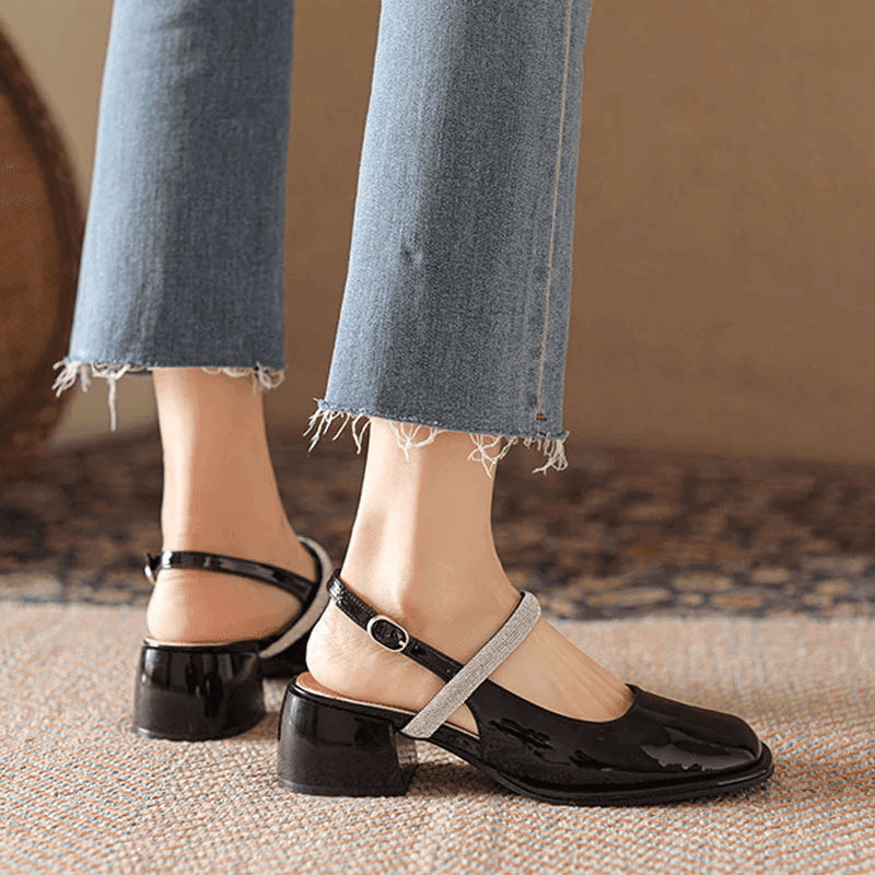 סנדלי לקה מושלמות מאיטליה בגימור זרקונים נוצץ להופעה מהממת לערב - לה איסלה