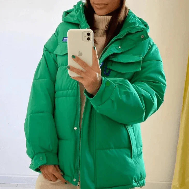 מעיל פוך איטלקי בגימור כיסים מ-ש-ג-ע להופעה הכי קולית ונכונה שתהיה לך - לה איסלה