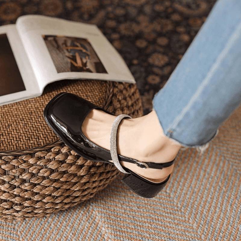 סנדלי לקה מושלמות מאיטליה בגימור זרקונים נוצץ להופעה מהממת לערב - לה איסלה