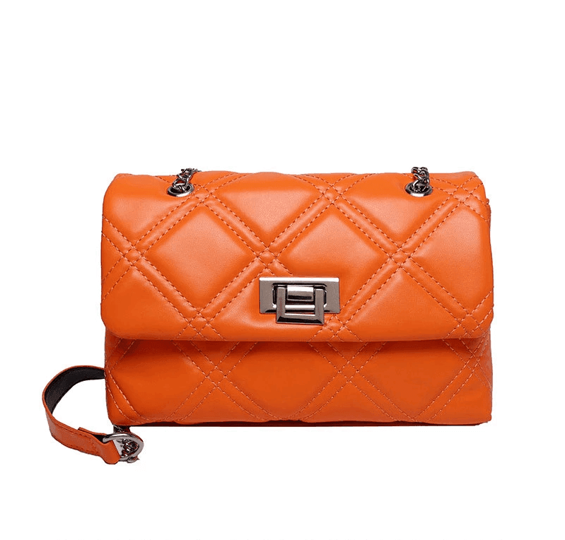 תיק מעצב מברצולנה בגימור מתכת מ-ש-ג-ע להופעה נשית מרהיבה וללוק ממגנט - לה איסלה