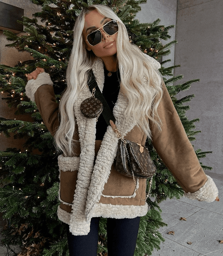 מעיל דנית מ-ה-מ-ם בשילוב פרווה נשית איכותית ללוק של אישה שרוצה לתת הופעה - לה איסלה