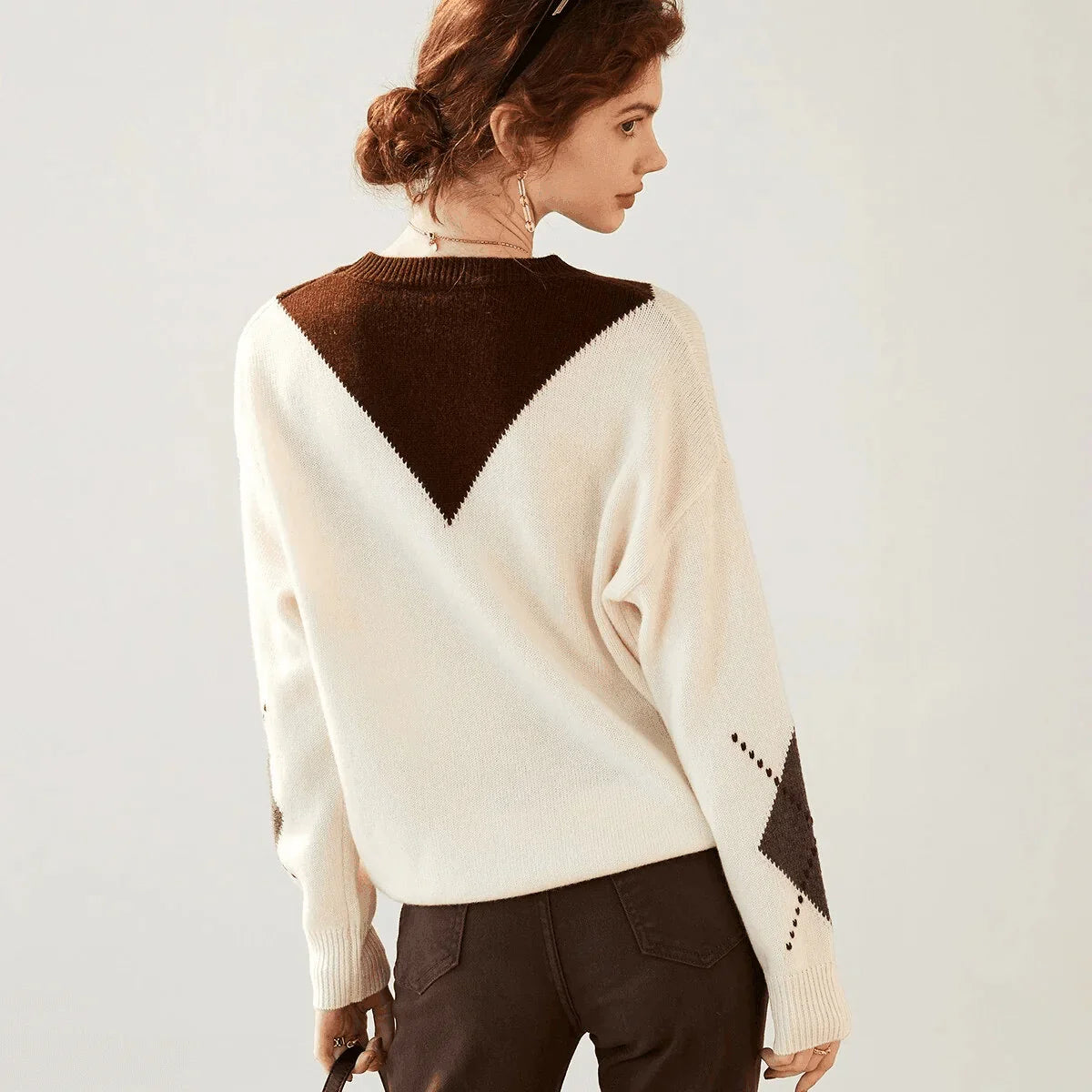 סריג מעויין מ-ה-פ-נ-ט להופעה מעצימה ולא שגרתית וללוק של אישה בלתי נשכחת - לה איסלה