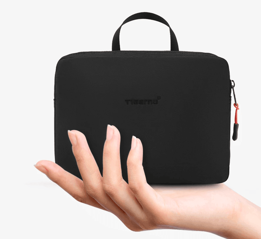 תיק פרקטי וקל שמתקפל לתוך התיק עצמו בגימור עמיד במים להופעה ספורטיבית - לה איסלה